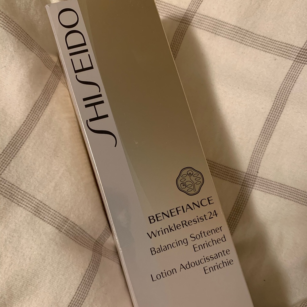 Shiseido Benefiance 24 softener